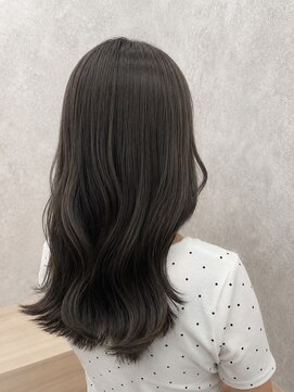 トッカ 茨木(tocca) 赤みを消す透明感ダークグレージュ☆