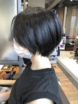 リバレッジ 広尾(Leverage) 小顔甘辛シャギーショートボブ