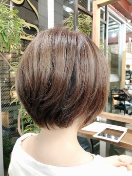 ルーファス 恵比寿 渋谷(Ruufus) 40代白髪ぼかしハイライトショート【Ruufus恵比寿渋谷】31577