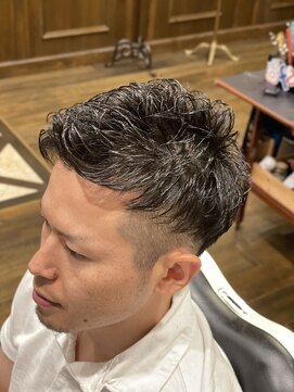 ヒロギンザバーバーショップ 神楽坂店(HIRO GINZA BARBER SHOP) ツーブロック×アイロンパーマ