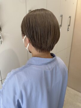 フィグバイアルテフィーチェ(fig by artefice) ミルクティベージュ×ショートボブ