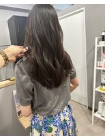アトレ(attrait)&nbsp;＊透ける地毛風グレージュ ロングヘア 大阪美容室 神戸