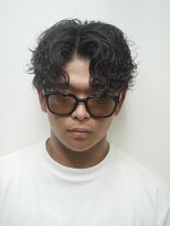 イーラ(era)&nbsp;スパイラルパーマセンターパート