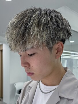 ルースト 八王子店(ROOST) イナズマツイスト