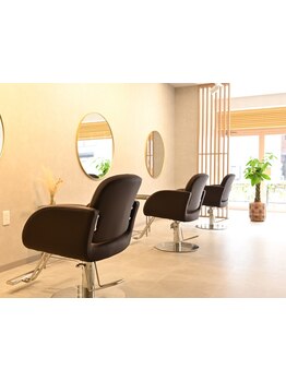 爽やかで好印象を与える、清潔感のあるメンズカットもオススメです☆再現性の高い仕上がりに満足度◎