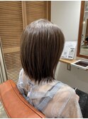 ミディアム×グレージュ