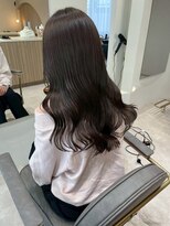 ミア(mia)&nbsp;大人シアーベージュミニウルフボブミディアムレイヤー