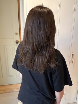 ライトブラウン