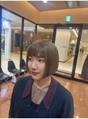 ボブ/ハイトーンカラー/ベージュカラー/前下がりボブ