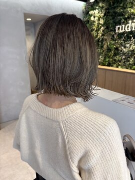ルディー バイ ヘアーポケット(rudii by HAIR POCKET) ボブレイヤー*ベージュ
