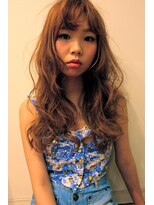 マハナ(Mahana by hair)&nbsp;シースルーバング　ロングヘア　ゆるふわパーマ