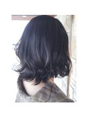 黒髪ニュアンスボブ