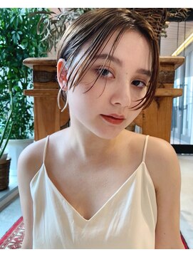 オン(ON) 【ON】ヘルシータイトショート × スモーキーグレージュ