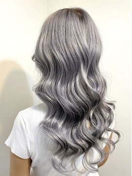 リリー シブヤ(Lilly shibuya) 【Lilly渋谷】#シルバー#ホワイトブリーチ#ヨシンモリ#韓国