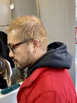 ダニーコウベ(Danny kobe) 金髪坊主