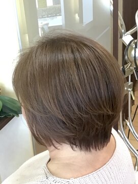 レターウッド(LETTER WOOD) ショートボブ