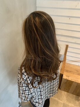 ウミトソラ(Umi to Sora) バレイヤージュデザインカラー