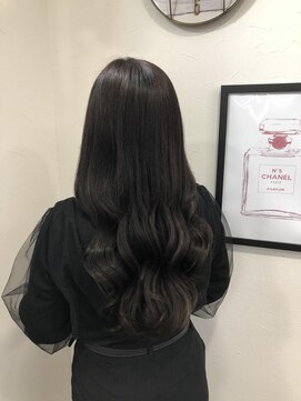 ニーナ ヴィジョン(NINA visioN) カット+プルエクステ