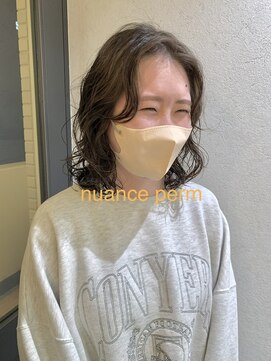 オッジバイケンジ(oggi by KENJE) ミディアムニュアンスパーマ