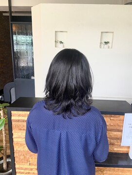 ヴァン カウンシル 王子(VAN COUNCIL) うる艶黒髪ヘア×くびレイヤー パーマ/コテ巻き/ウルフ#2