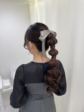 モカラ バイ レーコ(mokara by REKO) 編みおろしポニー