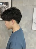 刈り上げセンターパート/フェザーパーマカット