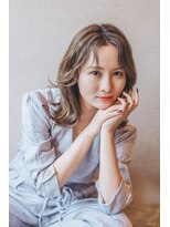 ヘックヘアー(hec hair)&nbsp;柔らかオリーブベージュミディ