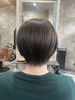 ハコ(H.A.Co) ショートボブです。