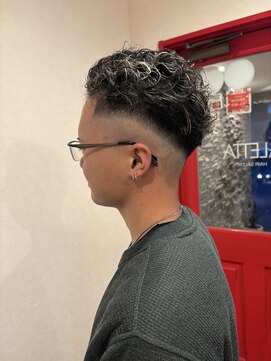 アレッタヘアーサロン(ALETTA HAIR SALON) 極道パーマ×ハイライト