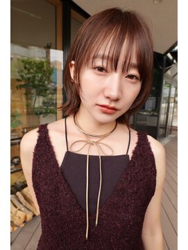 エン クラン バイ ヘッドライト たまプラーザ南口店(en. clan by HEADLIGHT) たまプラーザ/外はねレイヤーボブ/伸ばしかけボブ/ベージュ