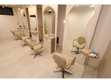 柔らかい雰囲気のセット面スペース