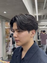 ニコ トウキョウ ロジック(nico TOKYO Logic)&nbsp;センターパートニュアンスパーマ曲がる縮毛矯正