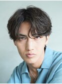 原宿ニュアンスパーマメンズカットセンターパート刈り上げなし