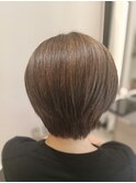 前下がりのグラデーションボブカットスタイル