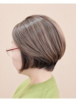 モーイトウキョウ美容室(Mooi Tokyo美容室) 首がキレイに見えるくびれショート|大人女性に人気