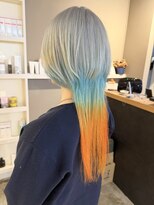 派手髪・ハイトーンカラー・デザインカラー・ブリーチ専門美容室&nbsp;水色カラーオレンジカラーホワイトカラーホワイトシルバー