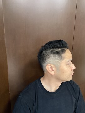 サロンドチャンピオン(SALON DE CHAMPION) フェード