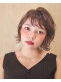 外ハネ　フェミニン　ボブ