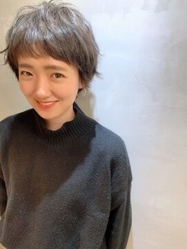 カームリーヘアー(calmLY HAIR) 前髪/アンブレラカラー/こなれミディ/イメチェン/ウェーブパーマ