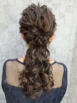 リアンバイアリュール(Lian by Allure) 《Lian by Allure》小田桐　潤　ローポニースタイル