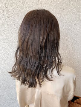 ビグディーサロン 武庫川(BIGOUDI salon) レイヤー外ハネボブアッシュブラウンネオウルフ