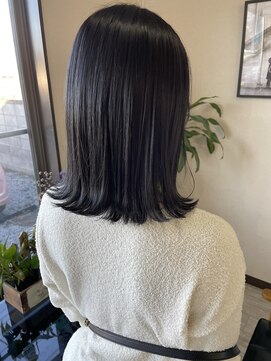 ルフテ(LOFTE) 暗髪グレージュ×外ハネミディ☆