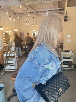 ヴィッカ ヘアーアンドメイク(vikka. hair and make)&nbsp;ホワイトベージュなハイトーン