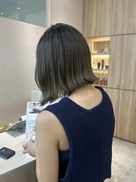 ウェイズトウキョウ 新宿店(Ways TOKYO)&nbsp;透明感たっぷりオリーブベージュ×ぷつっとカット