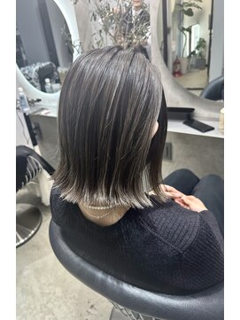 エトラ 渋谷店(etora) 切りっぱなしボブ 外はねボブ ハイライト グラデーション