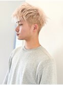 ペールホワイト×メンズショート