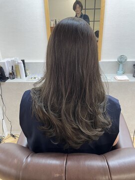 インビテーション(invitation) ターコイズベージュのロングスタイル