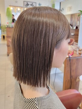 アース 長崎時津店(HAIR&MAKE EARTH) 切りっぱなしボブ