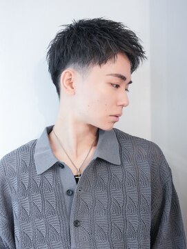フラッグヘアー 博多駅前店(Flag HAIR) メンズショート刈り上げアップバングツイスト