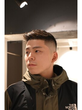 ツーエイチ 新宿(2H) 新宿/フェード/新宿理容室/フェザーアップ/新宿メンズヘア